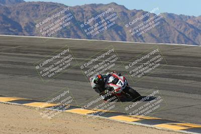 media/Mar-21-2025-CVMA Friday Practice (Fri) [[30cd4fe323]]/2-Racer 1/Session 2 (Bowl)/